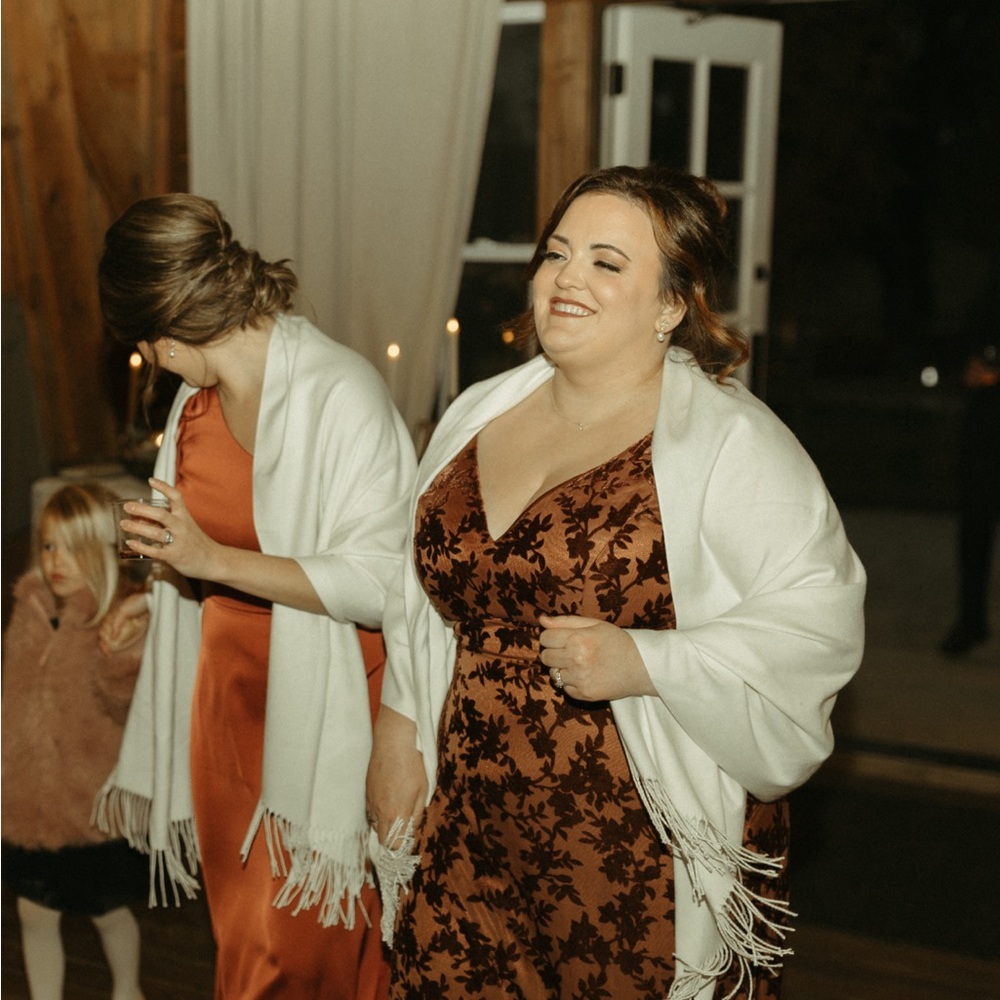 White pashmina shawls